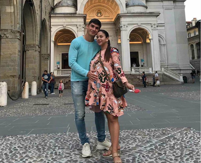 Руслан Малиновский с женой