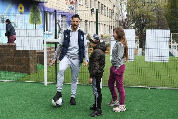 Фран Соль в больнице "Охмадет" Фран Соль в больнице "Охмадет"