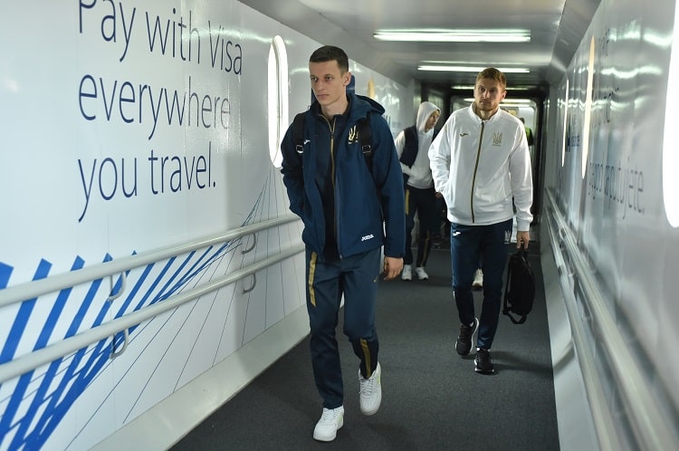 Сборная Украины прибыла в Белград на матч с Сербией