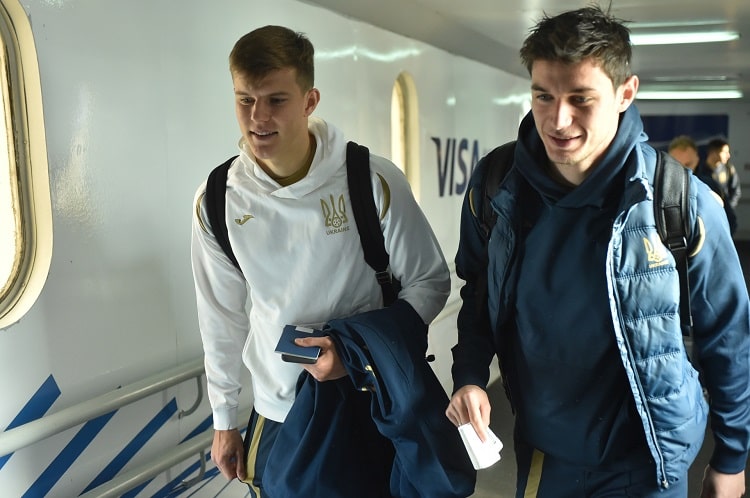 Сборная Украины прибыла в Белград на матч с Сербией