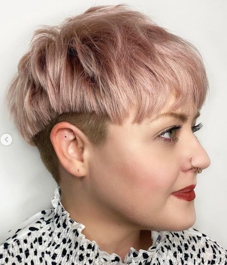 Женская стрижка под горшок 2019