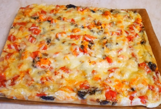 Вкусное тесто на пиццу готовится за считанные минуты и быстро выпекается