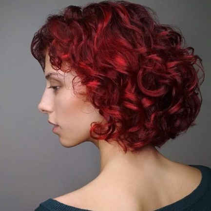 Красные волосы - самое яркое окрашивание волос 2019