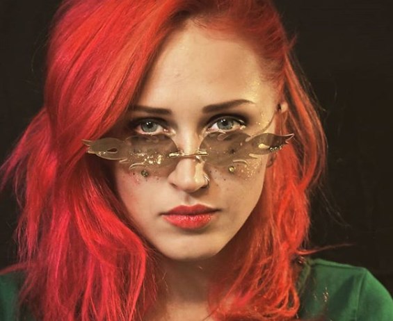 Красные волосы - самое яркое окрашивание волос 2019