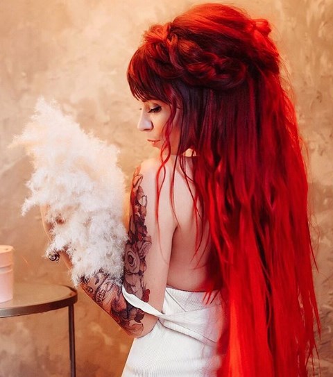 Красные волосы - самое яркое окрашивание волос 2019