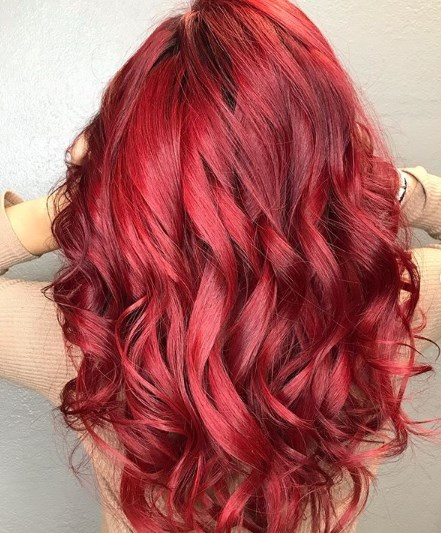 Красные волосы - самое яркое окрашивание волос 2019