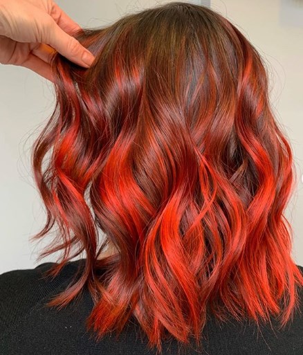 Красные волосы - самое яркое окрашивание волос 2019