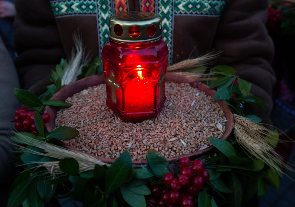 В Украине почтили память жертв Голодомора