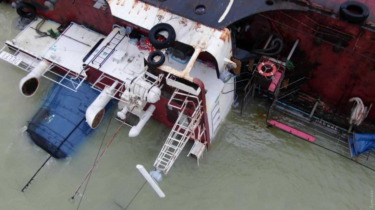 Делфи уходит под воду Делфи уходит под воду