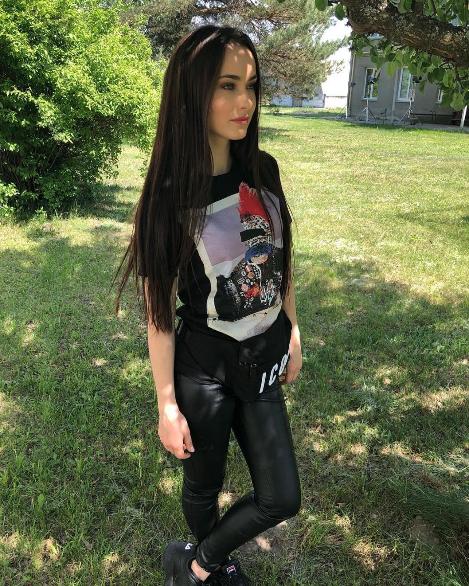 Ксения Мишина: фото