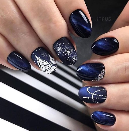 Маникюр на Новый год 2020