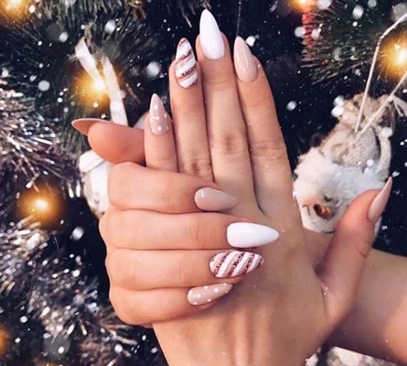Маникюр на Новый год 2020