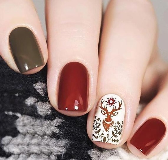 Маникюр на Новый год 2020