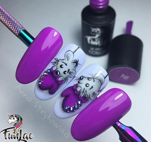 Маникюр на Новый год 2020