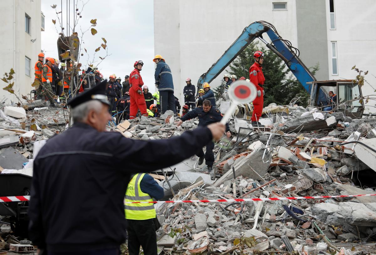 Число жертв землетрясения в Албании достигло 50 человек