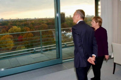 Столтенберг и Меркель ответили Макрону на "смерть мозга НАТО"