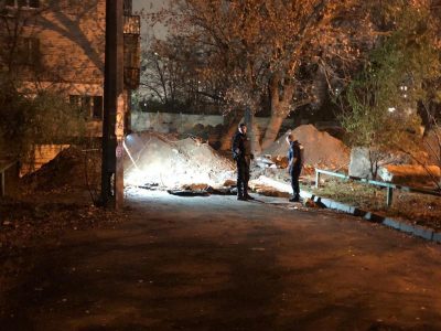 Возле Шулявского моста обнаружили склад боеприпасов / Фото: пресс-служба КГГА