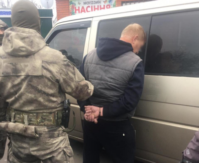 Пенсионер МВД напал на полицейских