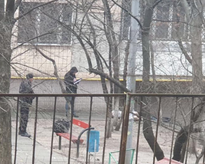 В Киеве найден мертвым почти голый мужчина, опубликованы фото с места ЧП
