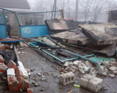 В Харькове после пожара и взрыва в гараже найдены мертвыми три человека