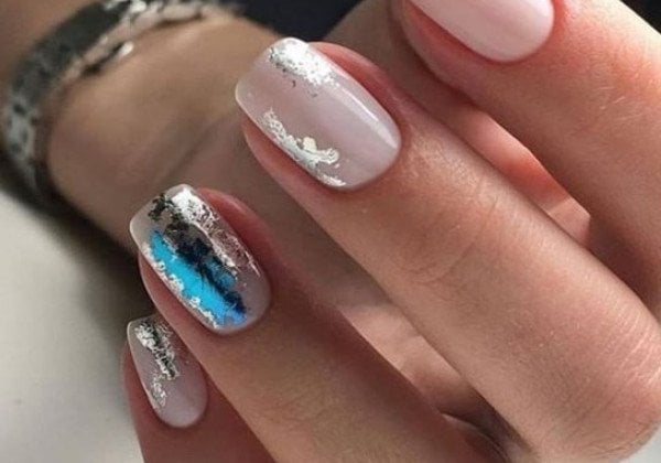 Модный маникюр с фольгой – битое стекло, слеза единорога и лунный маникюр - фото