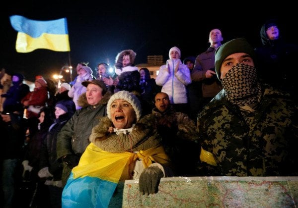 "Ми маємо гідність!": на Майдане собралось вече к годовщине Революции достоинства