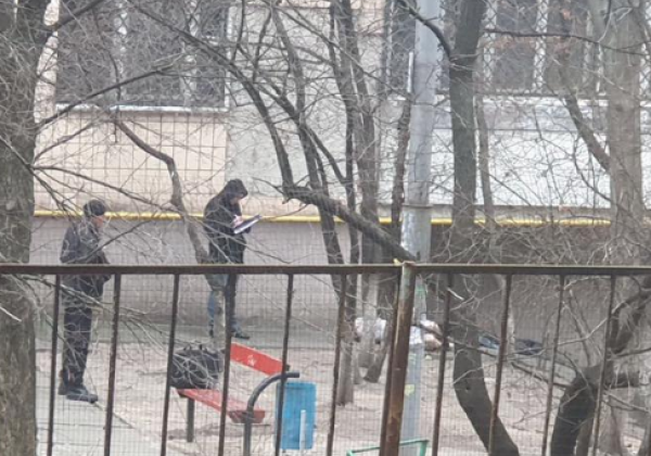 В Киеве найден мертвым почти голый мужчина, опубликованы фото с места ЧП