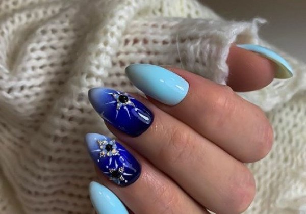 Зимний маникюр 2020 – модный голубой маникюр зима 2020 с геометрией и вязаные ногти - 38 фото
