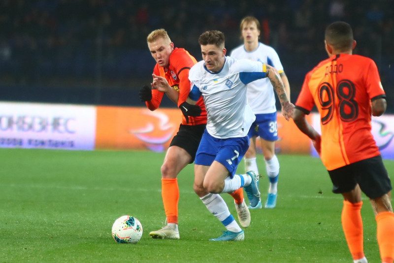 Шахтер - Динамо 1:0: "горняки" победили в матче со скандалом и удалением
