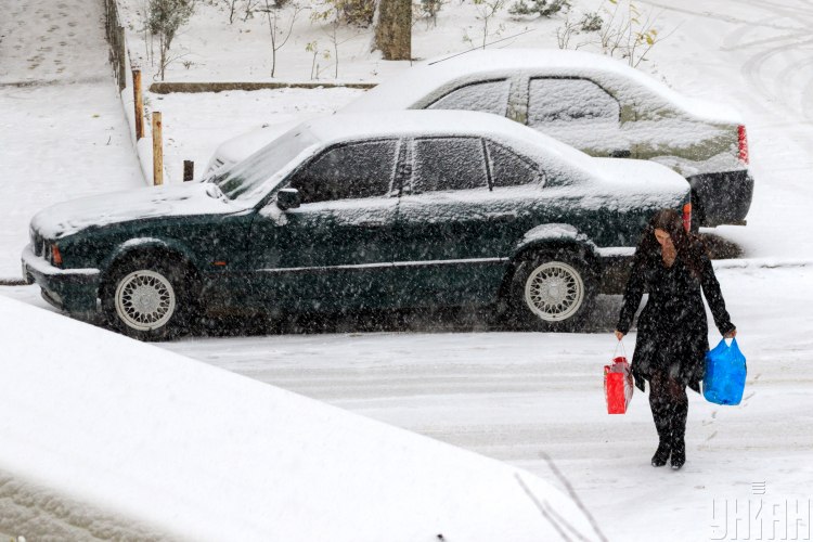 Ужгород сегодня присыпал первый снег