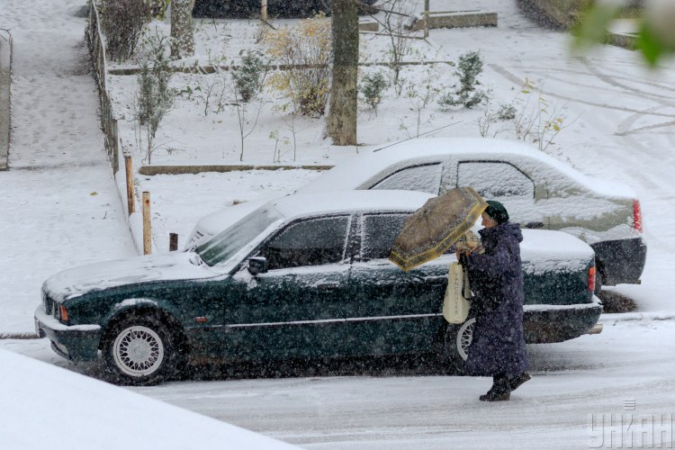 Ужгород сегодня присыпал первый снег