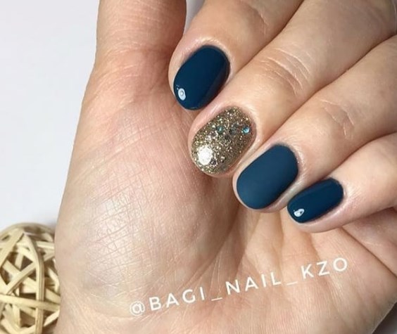 Зимний маникюр на короткие ногти 2020 Зимний маникюр на короткие ногти 2020