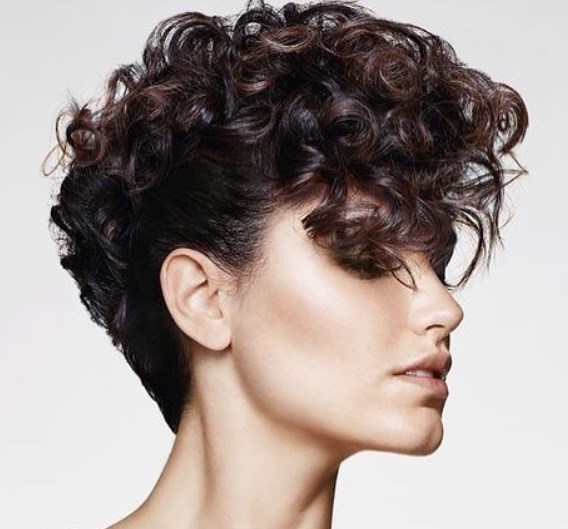 Женская стрижка итальянка 2020