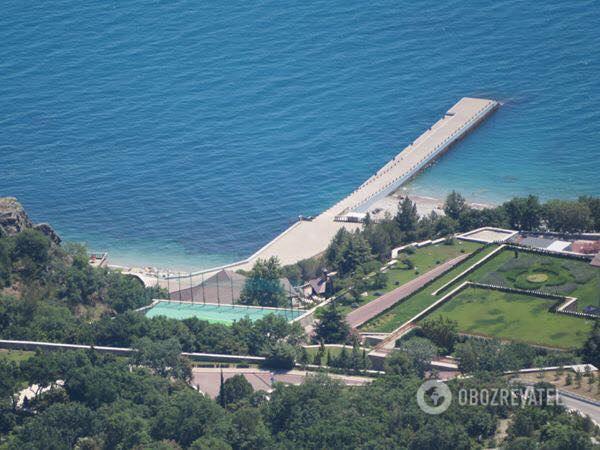 СМИ опубликовали снимки секретной дачи Владимира Путина в Крыму