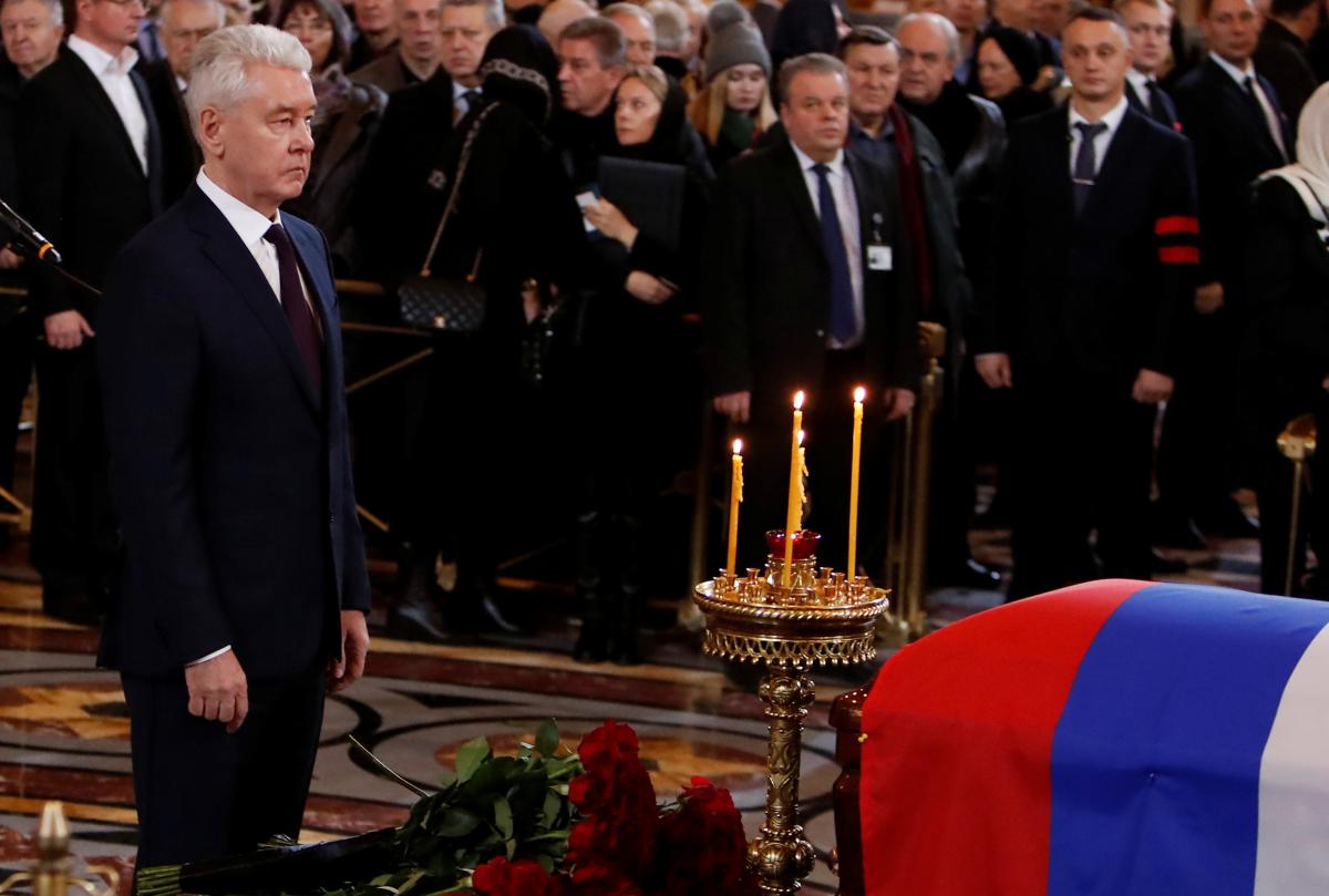 С Юрием Лужковым попрощался Сергей Собянин 