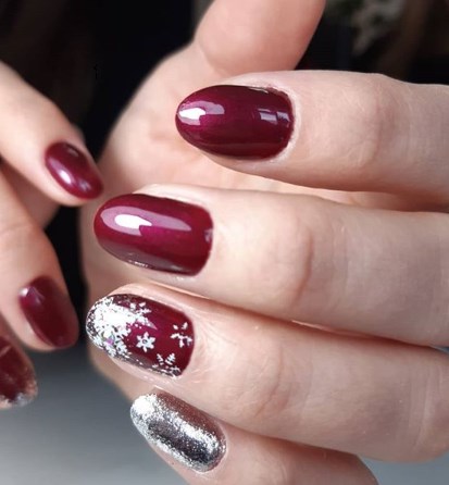 Новогодний маникюр марсала 2020