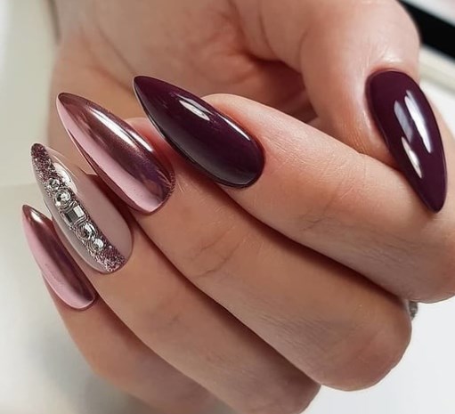 Новогодний маникюр марсала 2020