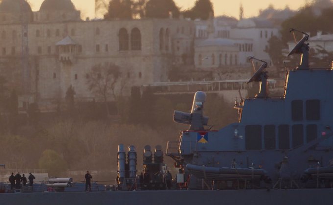 Эсминец США в Черном море