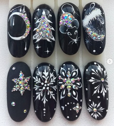 Новогодний маникюр с мышкой