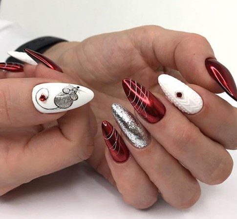 Новогодний маникюр с мышкой