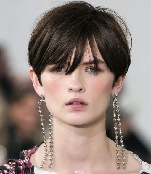 Стрижка bowl cut 2020 