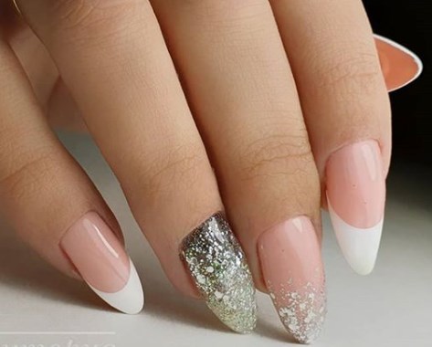 Новогодний маникюр 2020