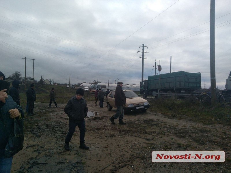 Под Николаевом уничтожен понтонный мост