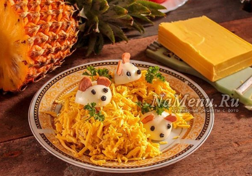 Можно приготовить мясные салаты на праздник - Салаты на Новый год, рецепты Можно приготовить мясные салаты на праздник - Салаты на Новый год, рецепты