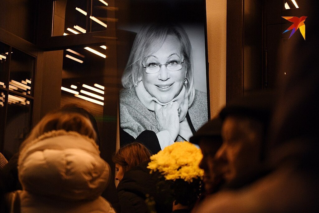 Прощание с Галиной Волчек в Москве