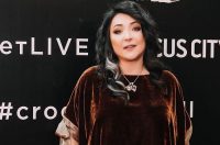 Лолита показала свою тяжелобольную дочь, которую вывезла из Киева, когда вторглась Россия