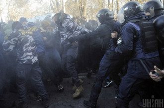 США недовольны, что под парламентом было насилие - Столкновения под Радой США недовольны, что под парламентом было насилие - Столкновения под Радой