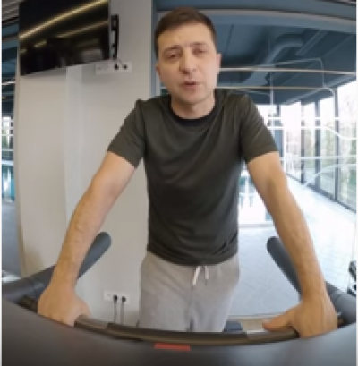 Зеленский отчитался о достижениях во время бега / Фото: скриншот из видео Зеленский отчитался о достижениях во время бега / Фото: скриншот из видео