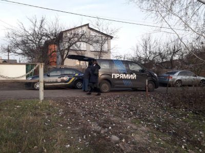 Активисты снесли ворота под домом заместителя Смолия: появилось фото и видео