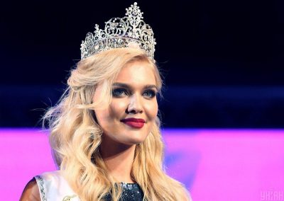 Первая красавица Львова оказалась поклонницей России / Фото: УНИАН Первая красавица Львова оказалась поклонницей России / Фото: УНИАН